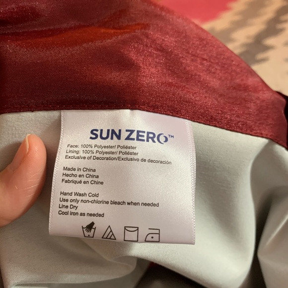 Port-wine beaded sun blocking valances (2) - Picture 5 of 9